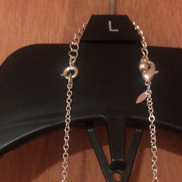 Avon Beaded Chic Nature Necklace 20 inch - NEW in box - “Bundle and save” - Picture 3 of 3